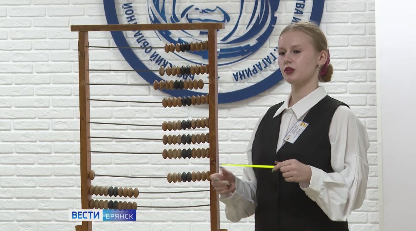  Конкурс юных экскурсоводов состоялся в Брянском областном губернаторском Дворце