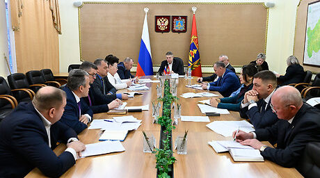 Губернатор Александр Богомаз провел совещание по вопросу деятельности ЦУР  региона