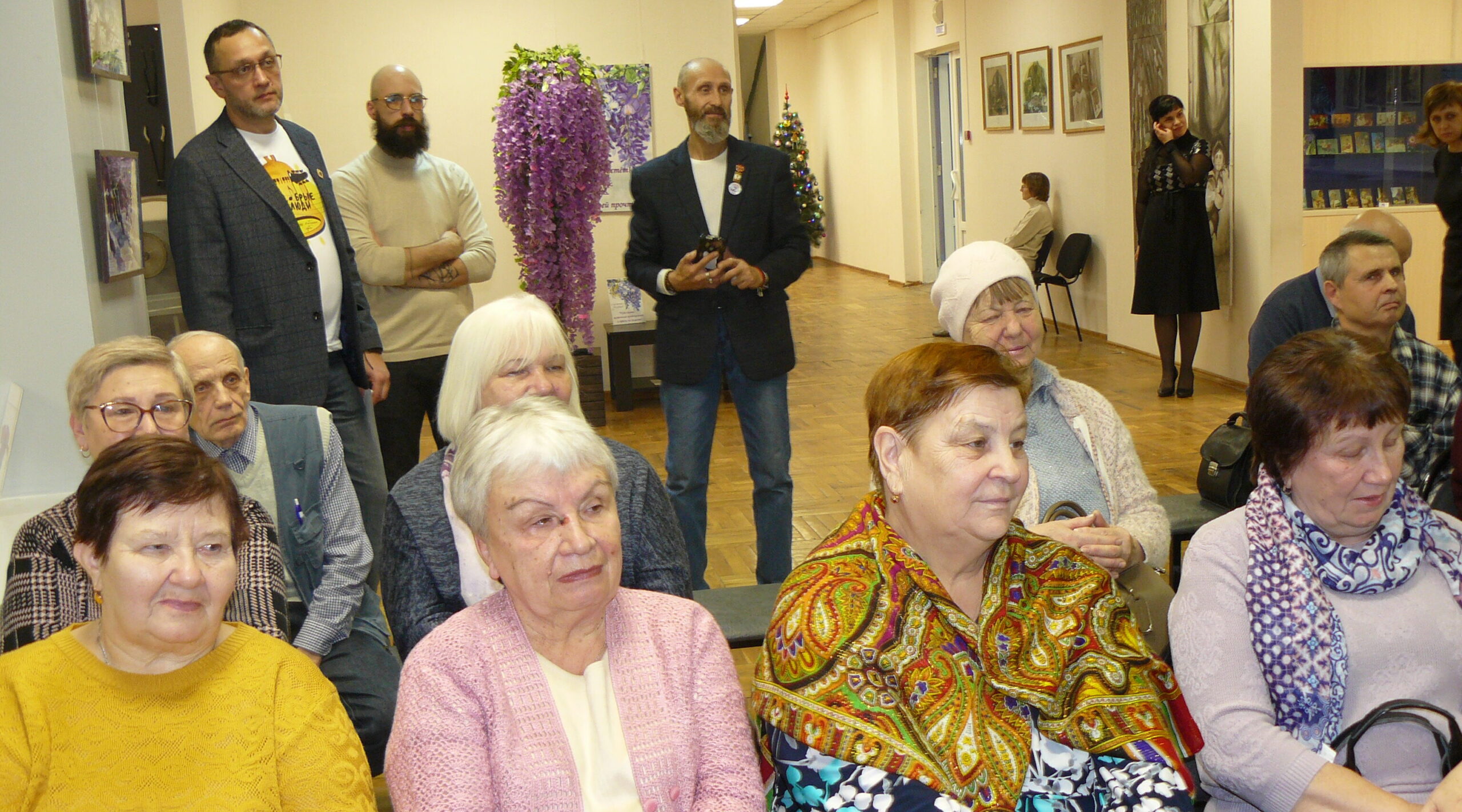 В Дятьковском музее хрусталя прошел вечер, посвященный истории русского романса