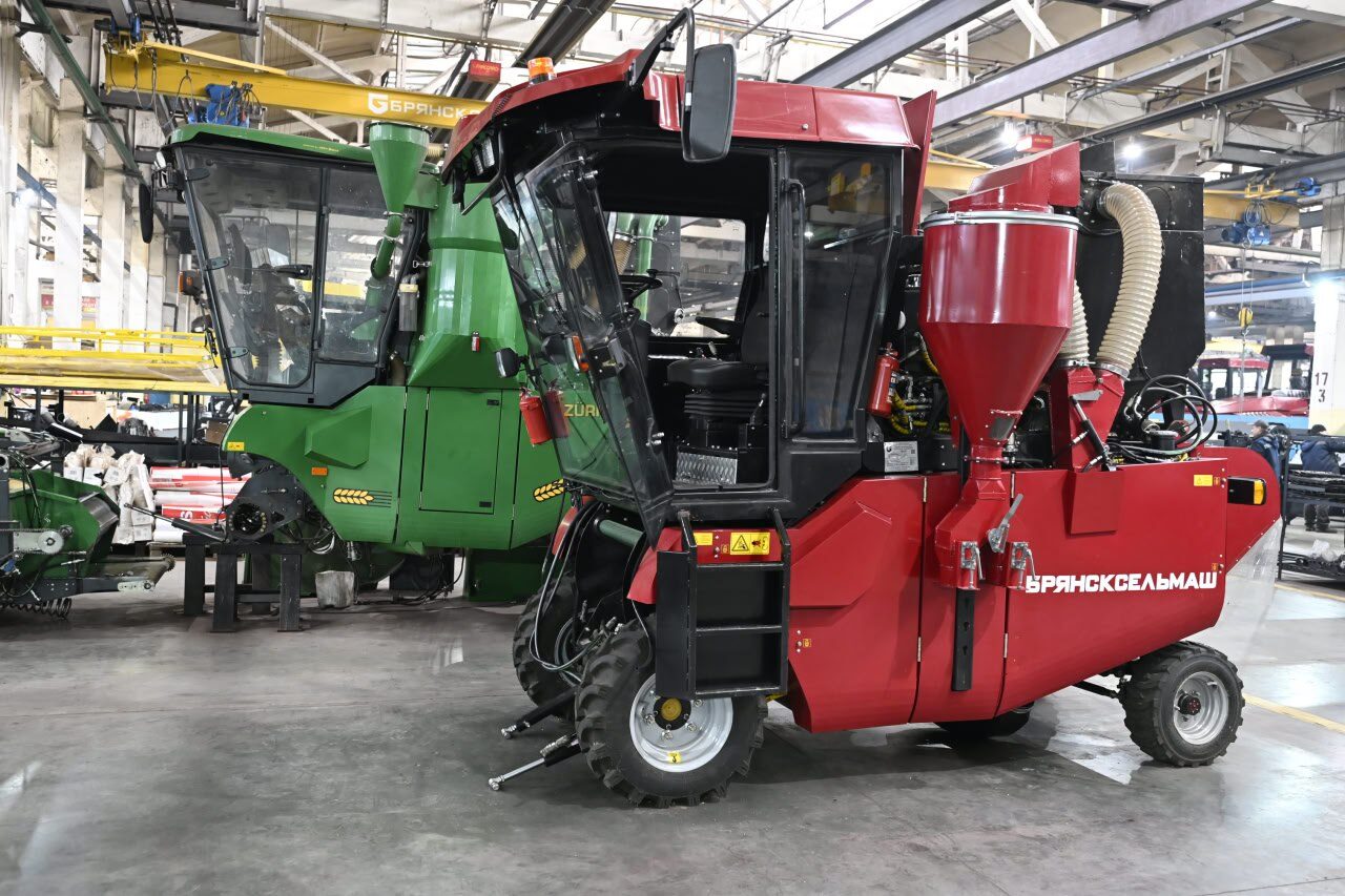 Александр Богомаз и Иван Крупко посетили «Брянсксельмаш»