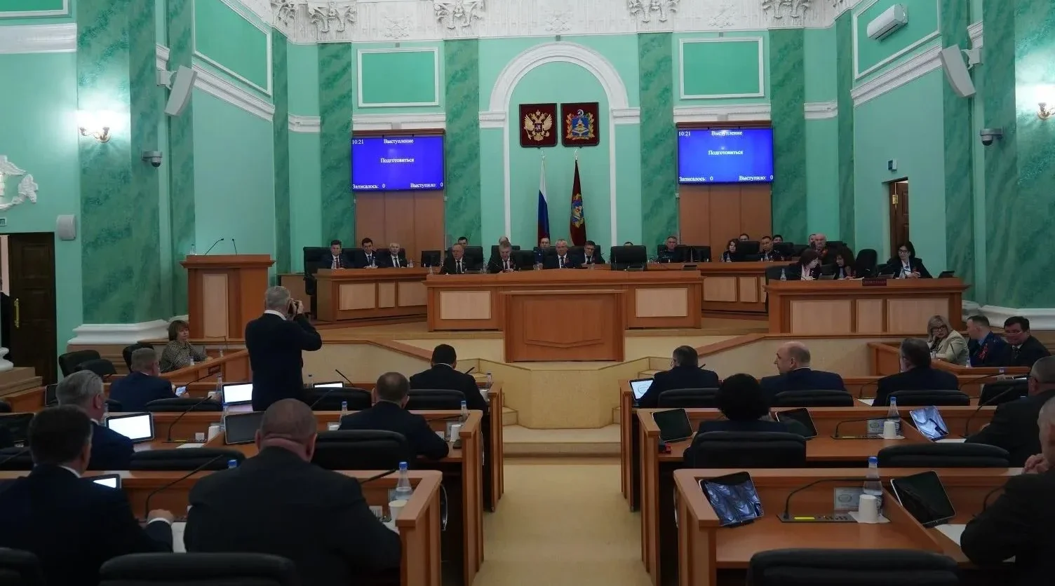 Приняты изменения в законе об обеспечении жильем детей-сирот