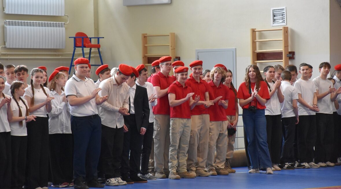 В г.Дятьково торжественно открылся муниципальный этап военно-патриотической игры «Зарница 2.0»