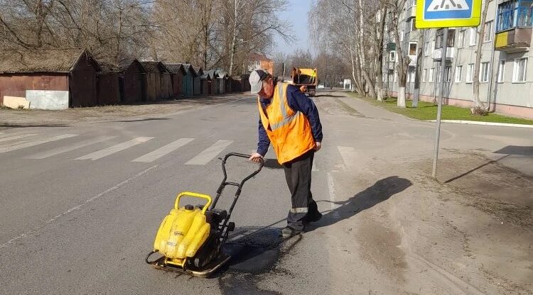Ямочный ремонт стартовал в Унечском районе