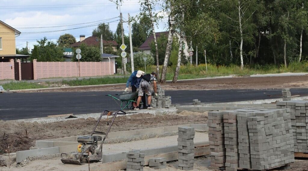 В Брянске благоустраивают парк «Олимпийский»