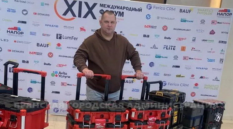Брянец оказал помощь пострадавшим от атаки ВСУ