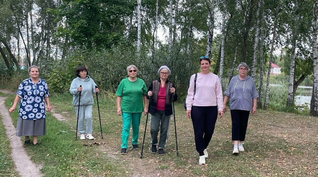 В Злынковском районе запустили социальную технологию «Прогулка с доктором».