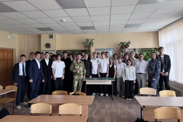 Брянские росгвардейцы приняли участие в круглом столе, пoсвященнoм Дню солидарности в борьбе с терроризмом