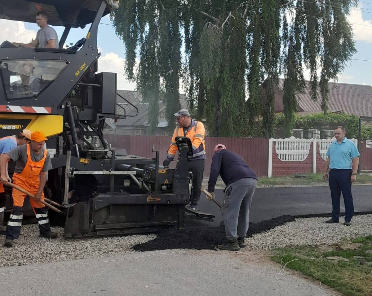 В Комаричах отремонтировали дорогу по улице Победы