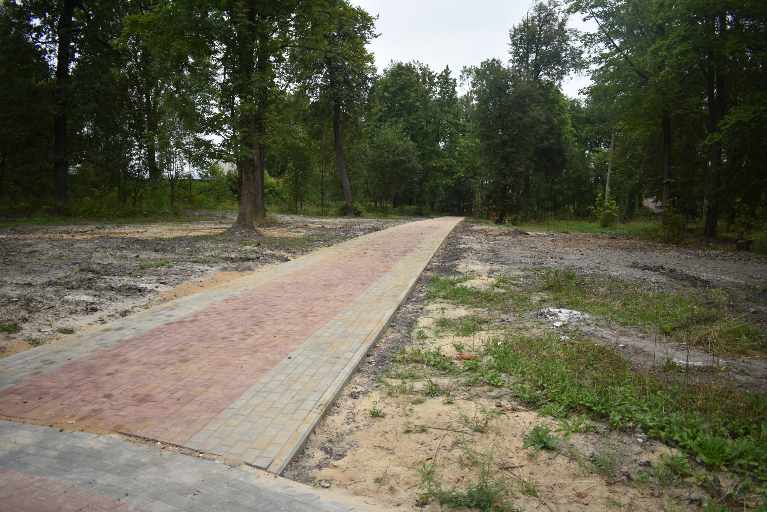 Благоустройство городского парка в городе Дятьково идет по графику