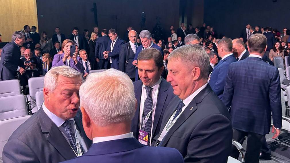 Александр Богомаз принял участие на пленарном заседании «Российский агропром – 2030: пути достижения технологического лидерства»