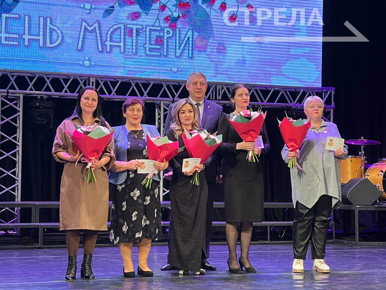 Александр Богомаз в телегра-канале рассказал о поддержке семей с детьми