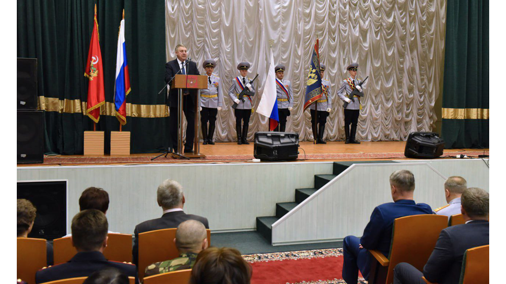 Александр Богомаз поздравил с Днем сотрудника ОВД РФ преподавателей, ветеранов и курсантов филиала Орловского юридического института