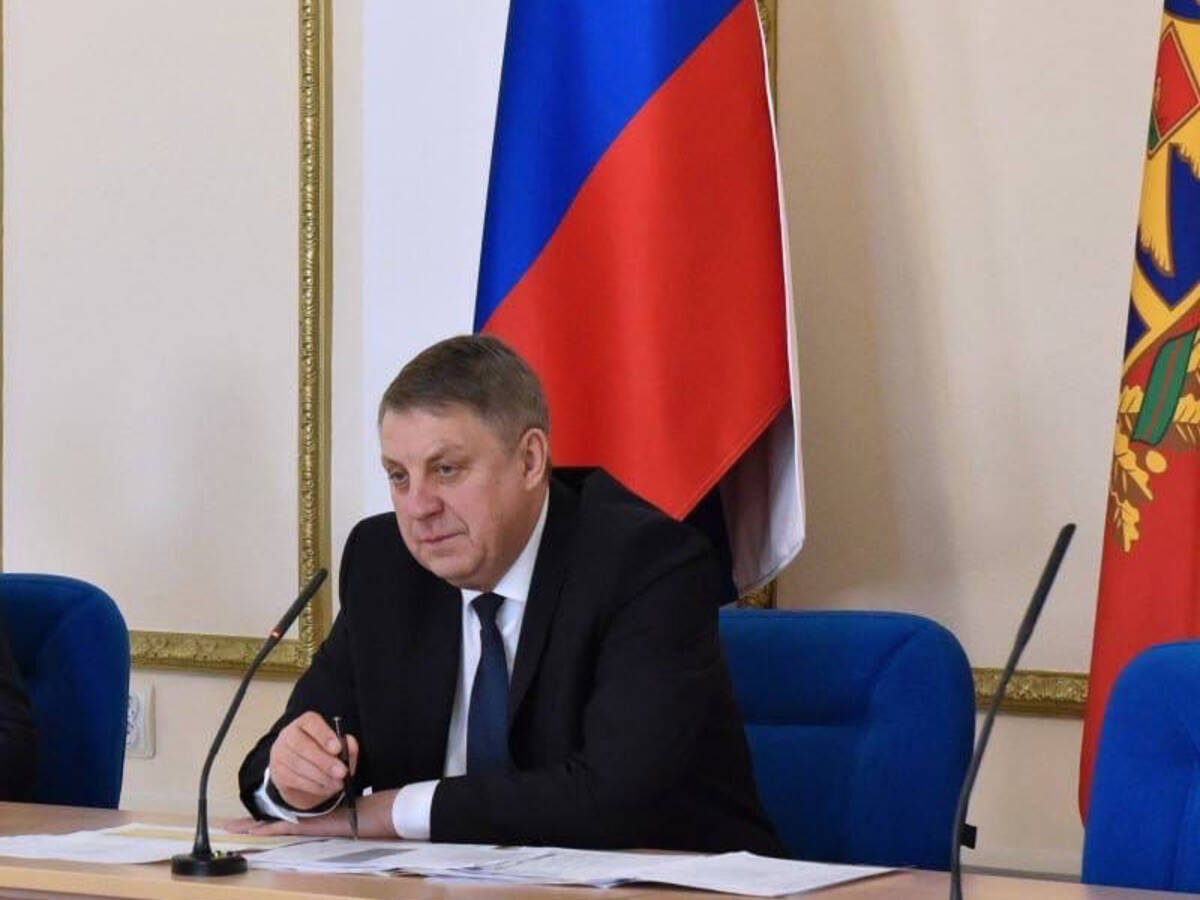 Александр Богомаз поздравил брянцев с Днем защитника Отечества