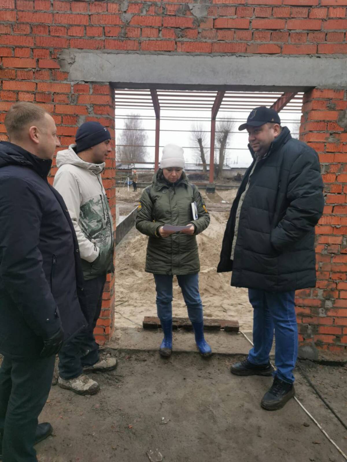 Строительство спортивных объектов в Брянском районе ведётся по графику