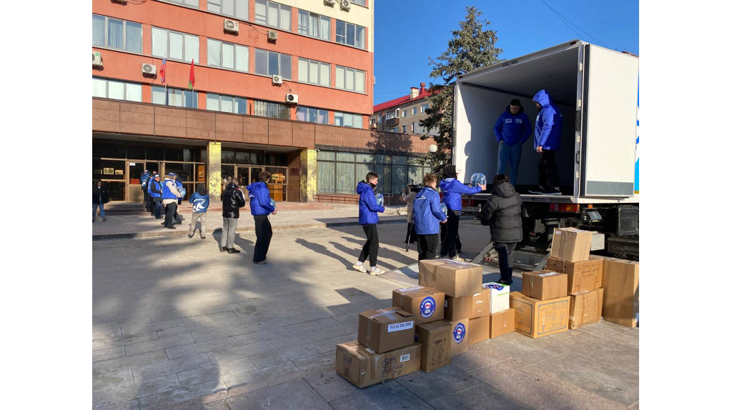 Брянщина отправили гуманитарную помощь подшефной Брянке из ЛНР