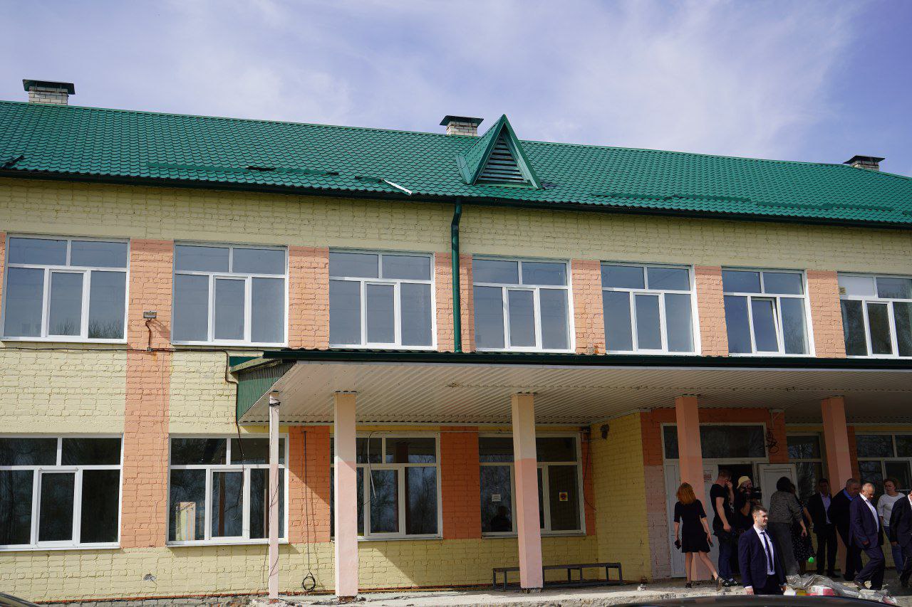 Ремонт Злынковской школы оценил Александр Богомаз