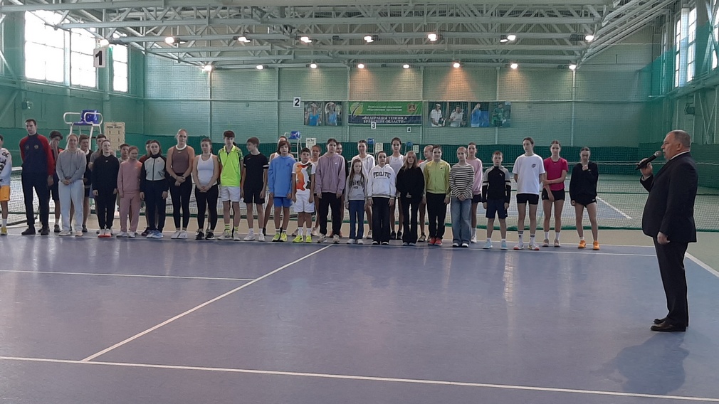 В Брянске проходит первенство ЦФО по теннису