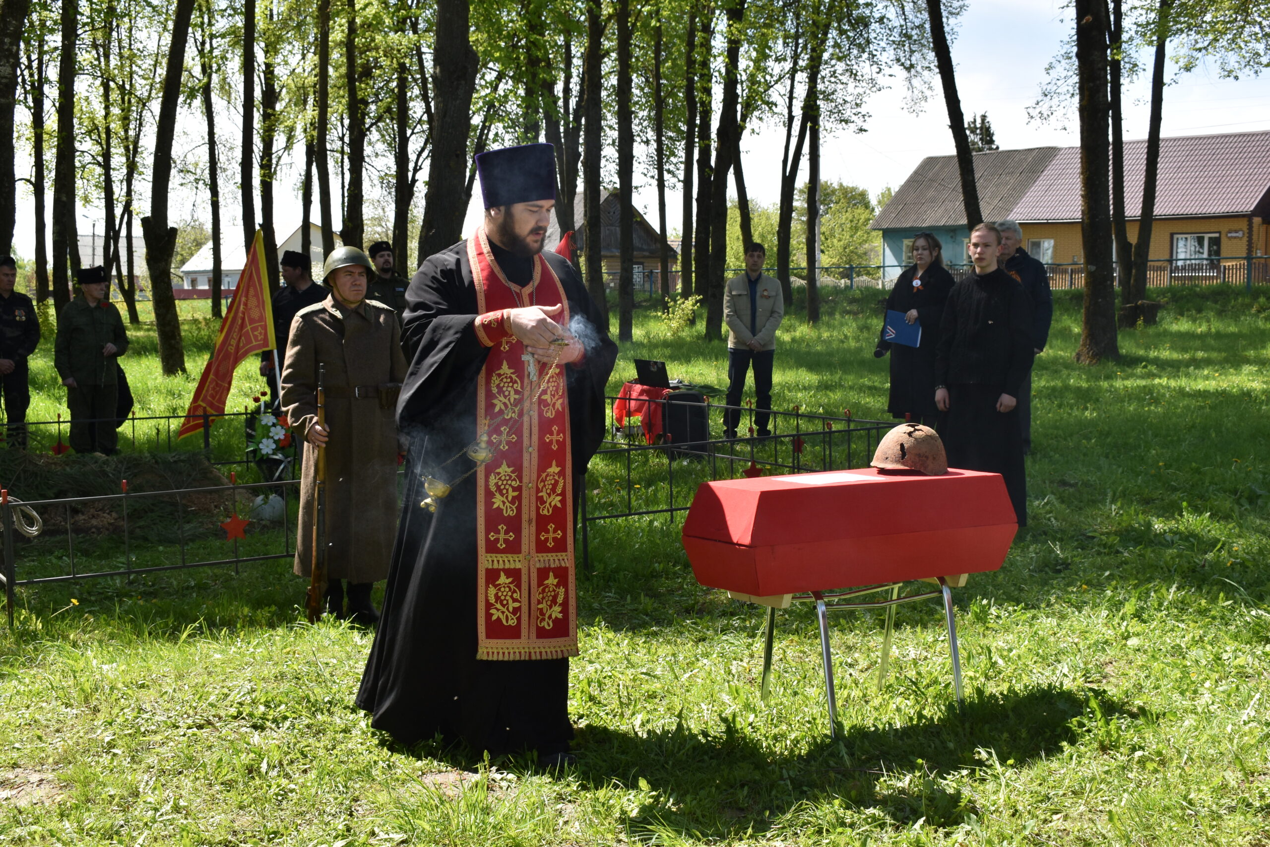 В посёлке Дружба состоялось захоронение бойцов Красной армии