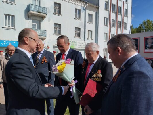 В Новозыбкове десять ветеранов войны удостоились присвоения звания «Почетный гражданин Новозыбковского округа»