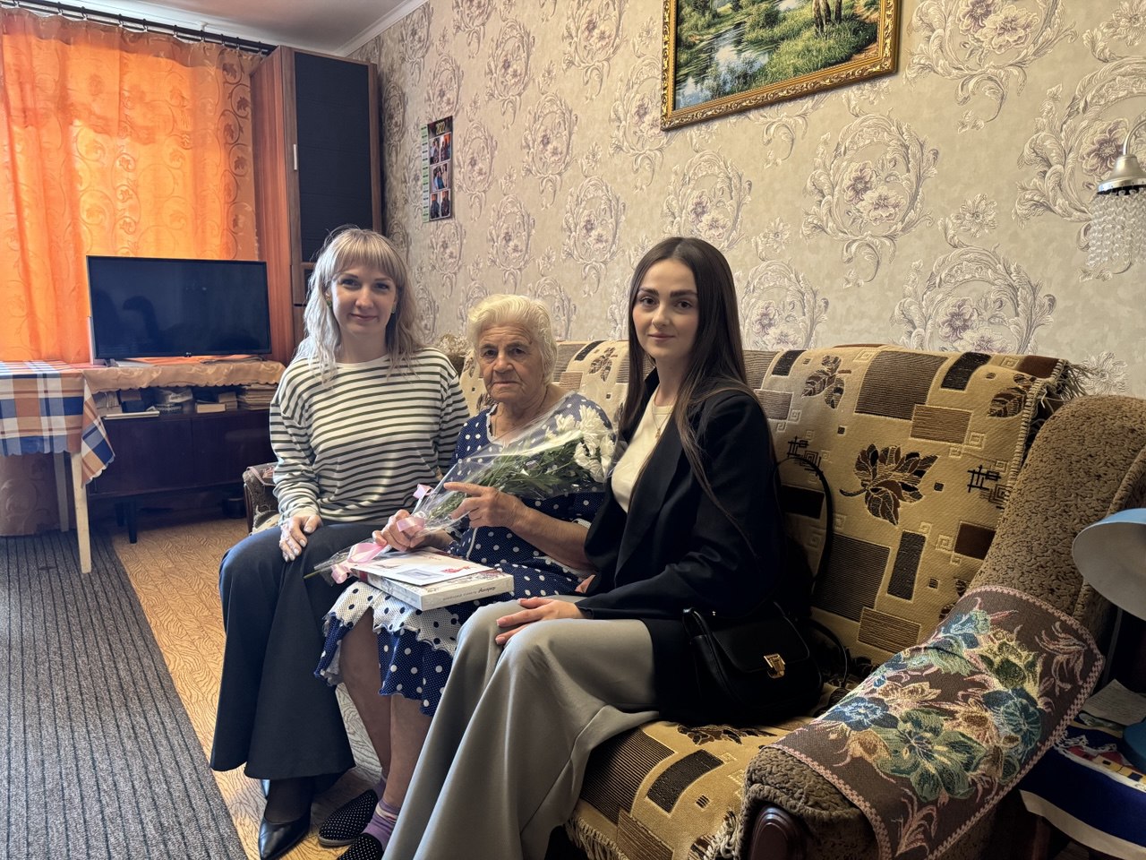 90-летний юбилей отметила жительница Дятьковского района Мария Павловна Фатеенкова