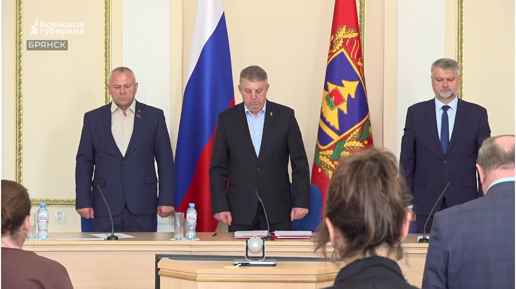 Спасатели, медики, железнодорожники, сотрудники администрации и предприятий, слаженно сработали во время трагедии в Выгоничах