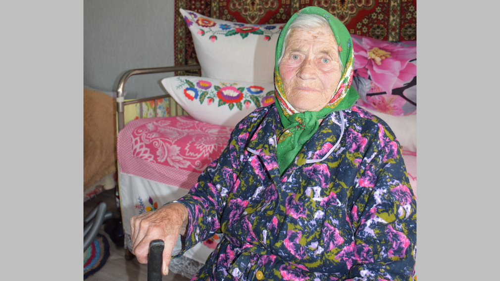 Ветеран труда Надежда Хатуницкая из Климовского района отметила 90-летие