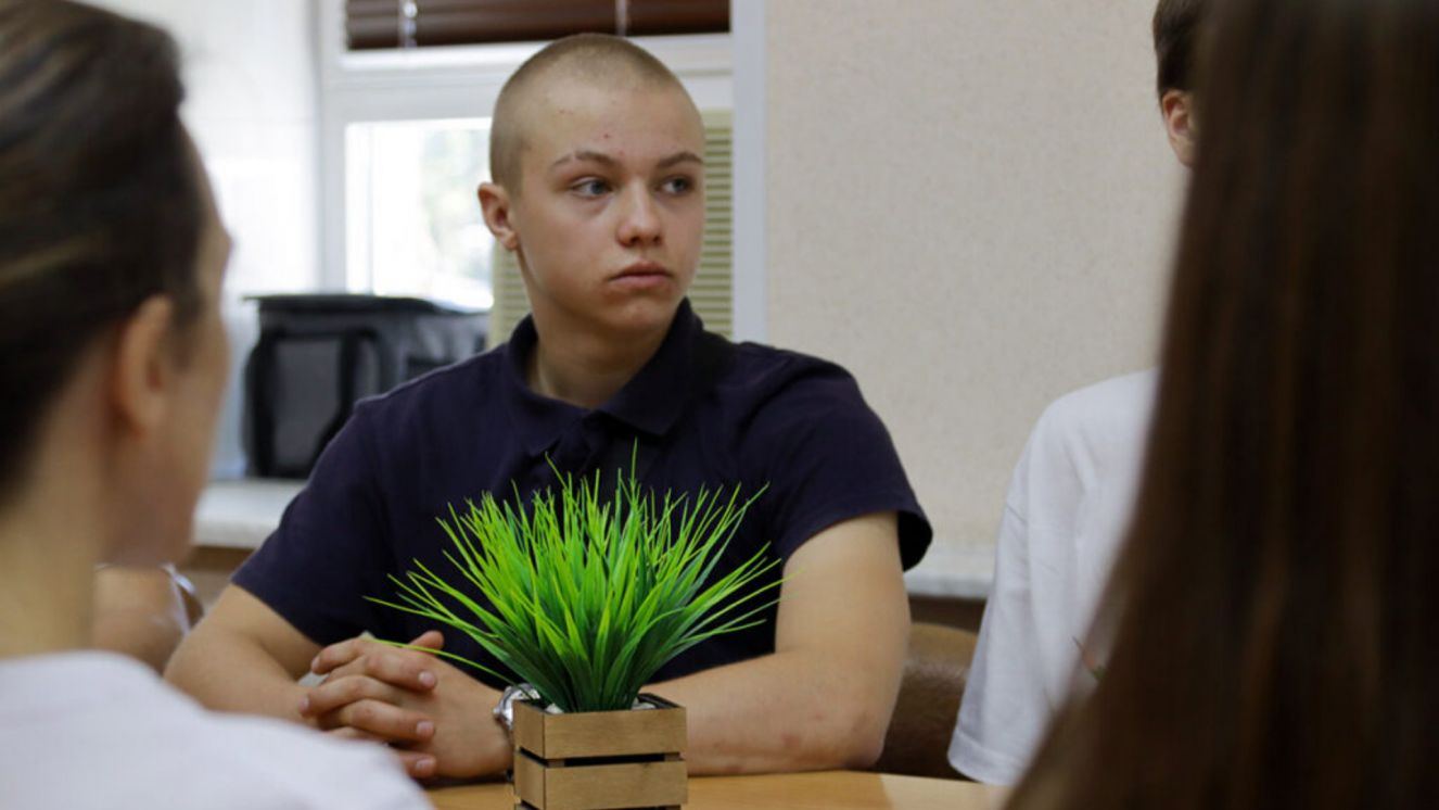 В Брянске сын участника СВО организовал пункт приема гумпомощи