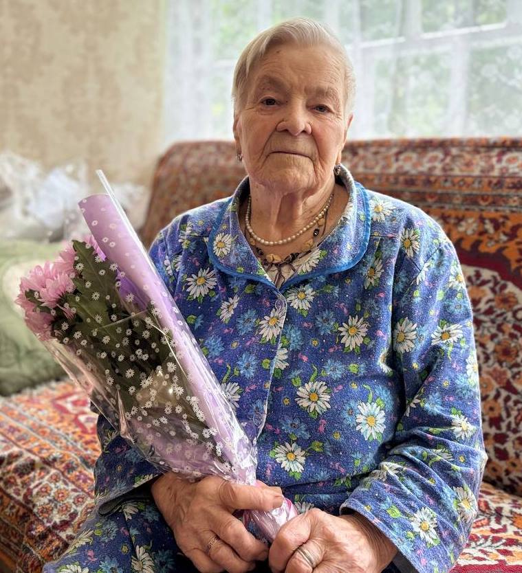 90-летний юбилей отмечает жительница города Дятьково Татьяна Ильинична Балалаева