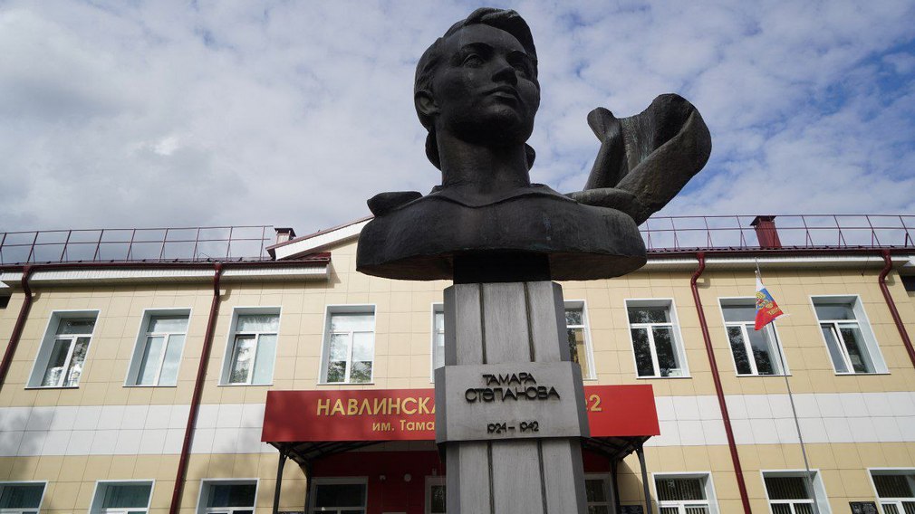 В поселке Навля Брянской области отремонтировали две школы