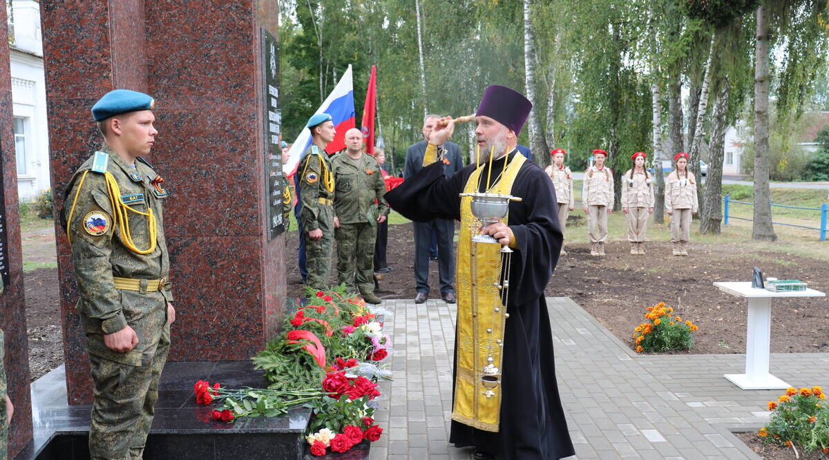 На Брянщине, в селе  Дохновичи Стародубского округа отремонтировали памятник