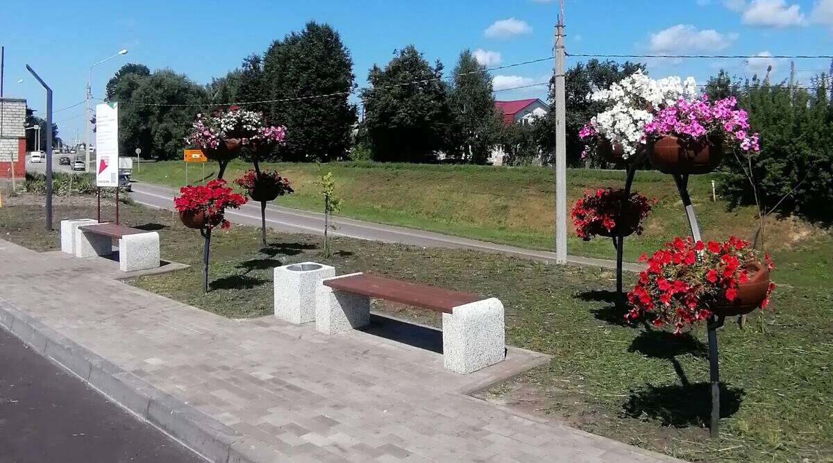 Народную площадь благоустроили в Глинещево