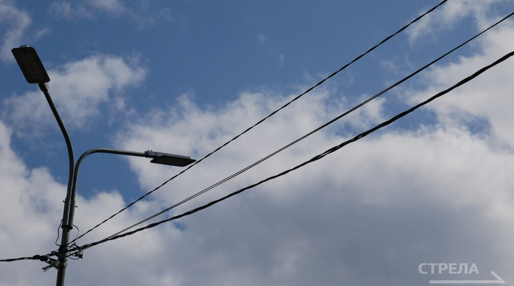 В Брянске обновляют линии наружного освещения