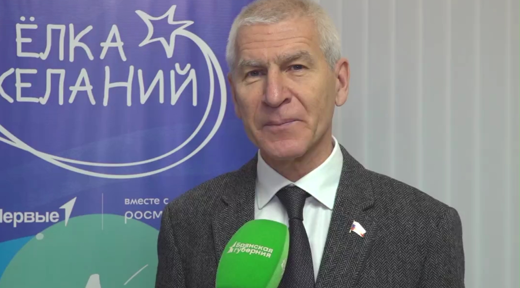 Дед Мороз Олега Матыцина исполнит желания 11-летнего Святослава из Борщова