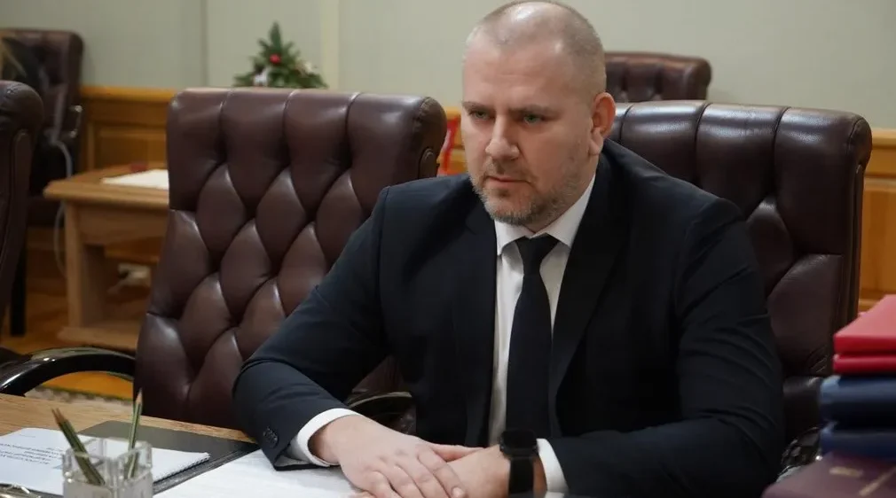 Рабочую встречу с Андреем Седовым  провел Александр Богомаз