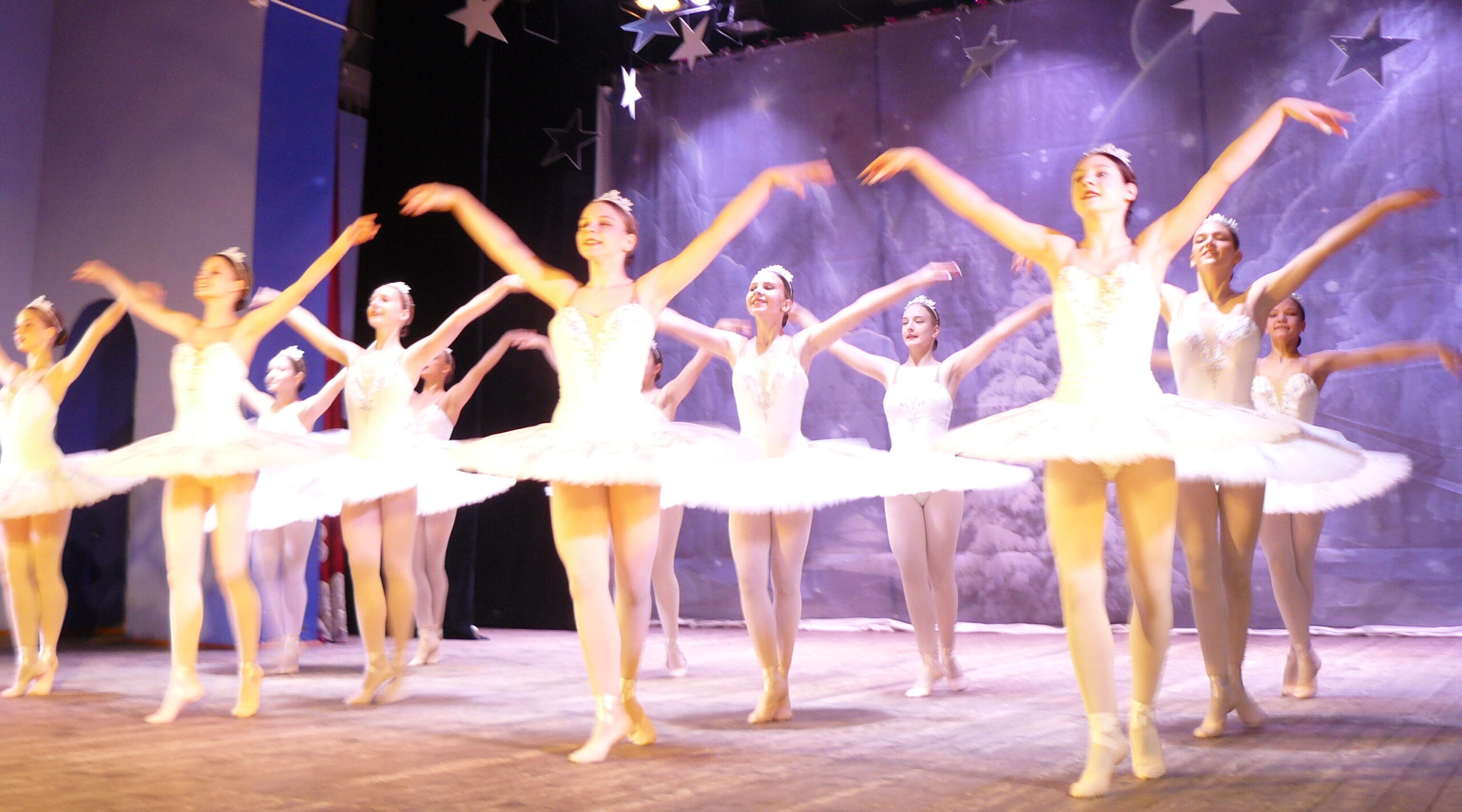 В Дятьковском МКДЦ отметили День Татьяны с благотворительной акцией