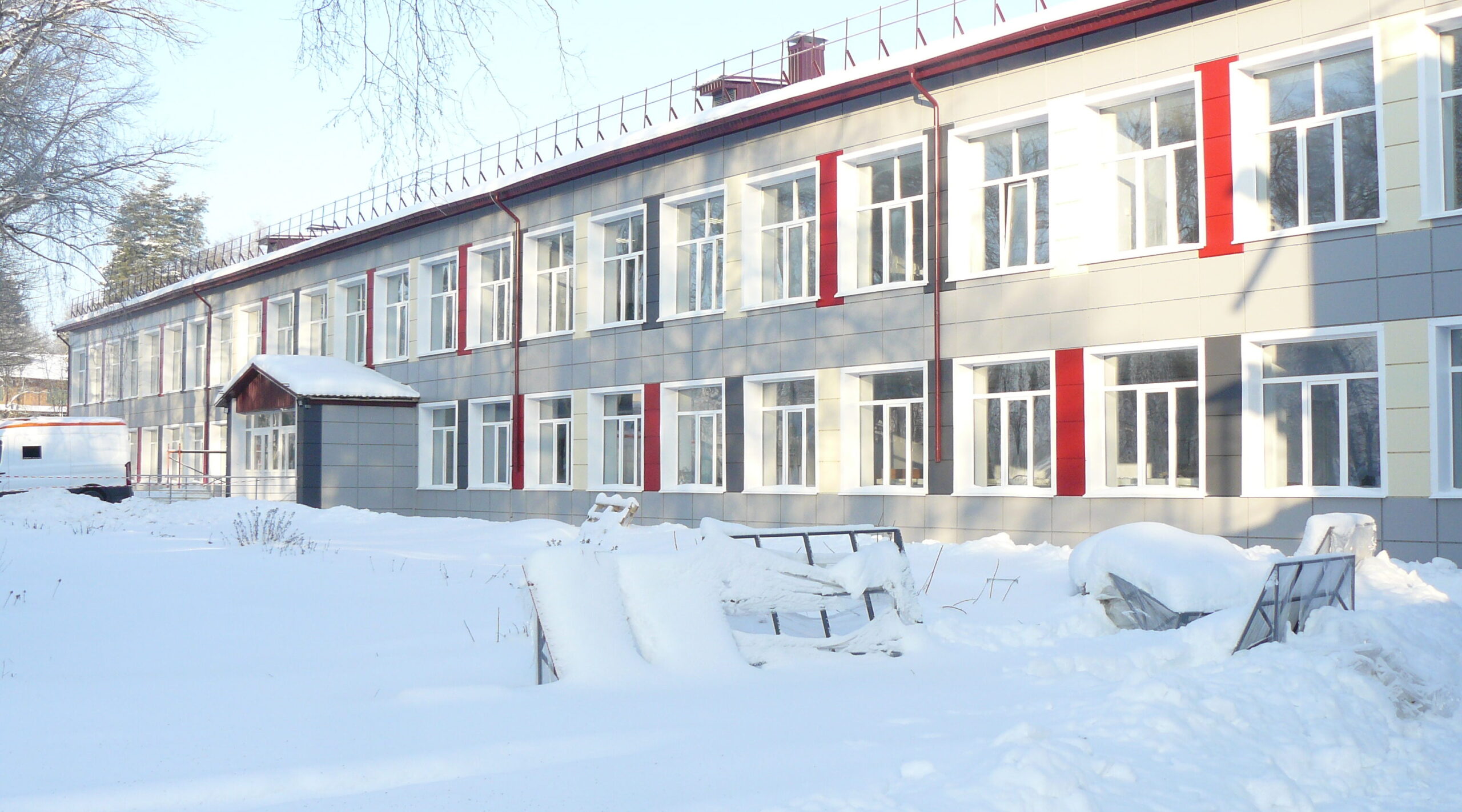 Дятьковская школа №2 возвращается в родные пенаты после капитального ремонта