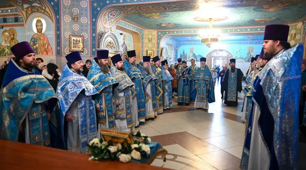 В Брянск прибыл ковчег с частью Пояса Пресвятой Богородицы