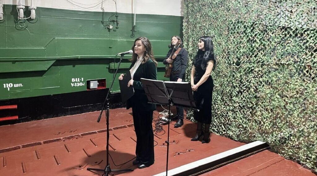 Брянские музыканты выступили в трюме военного корабля