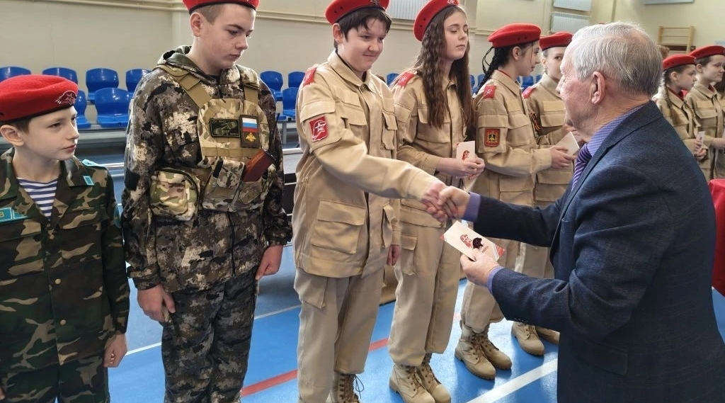 В городе Дятьково пополнили ряды «Юнармии»