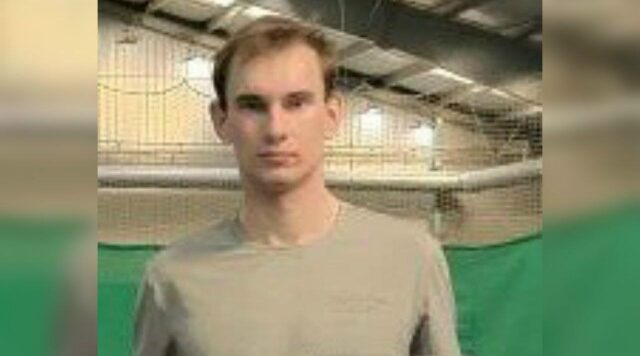 Егор Польский завоевал серебро в соревнованиях по теннису