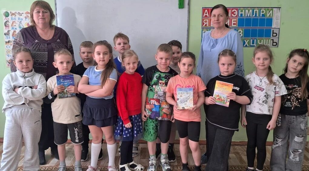 Воспитанники детского сада в Любохне познакомились с творчеством поэтов-земляков