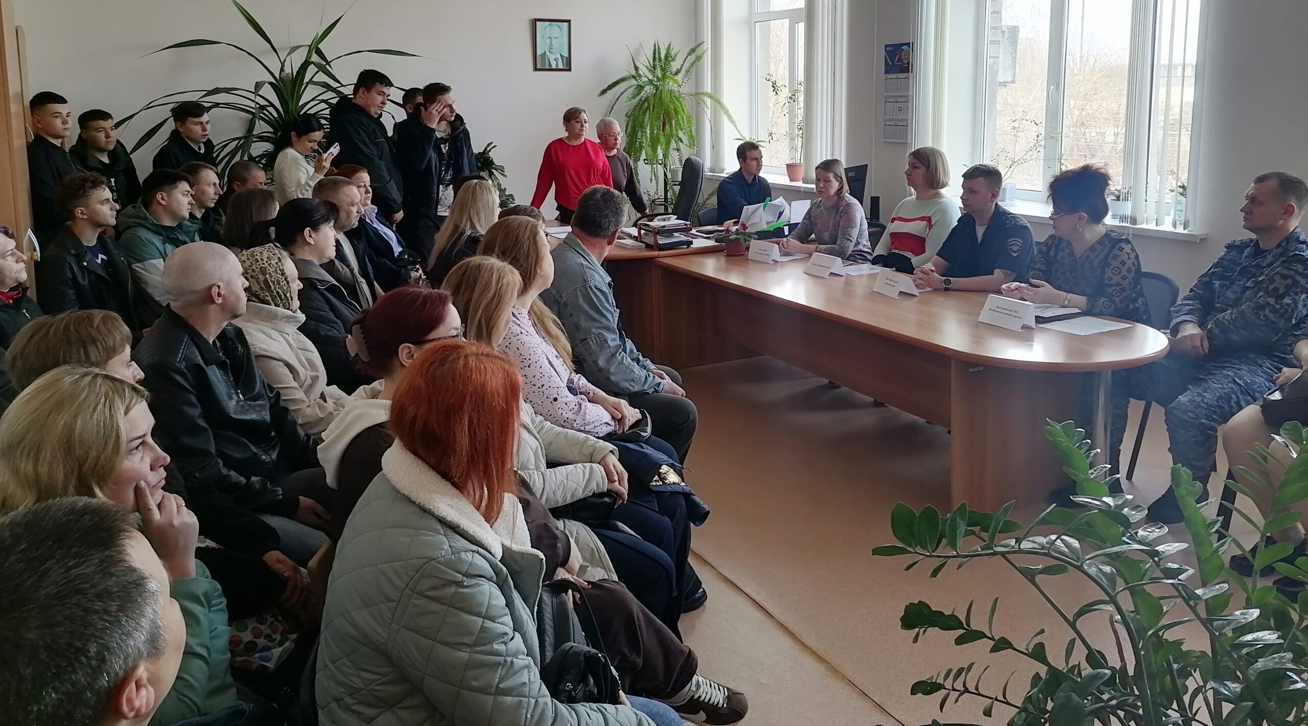 От резюме до соцконтракта: как ярмарка «Работа России. Время возможностей» помогла жителям Дятьково