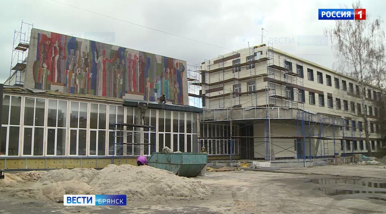 В здании колледжа искусств в Фокинском районе почти завершился ремонт