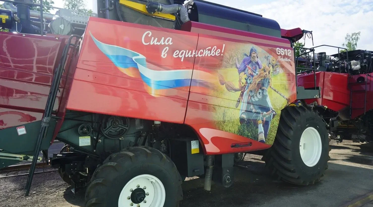 Егор Ковальчук посетил предприятие «Брянсксельмаш»