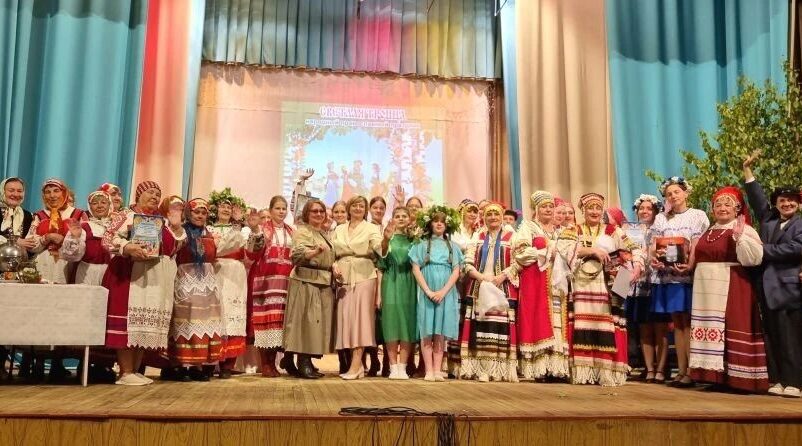 В Слободище прошёл второй районный Троицкий фестиваль «Русская березка»