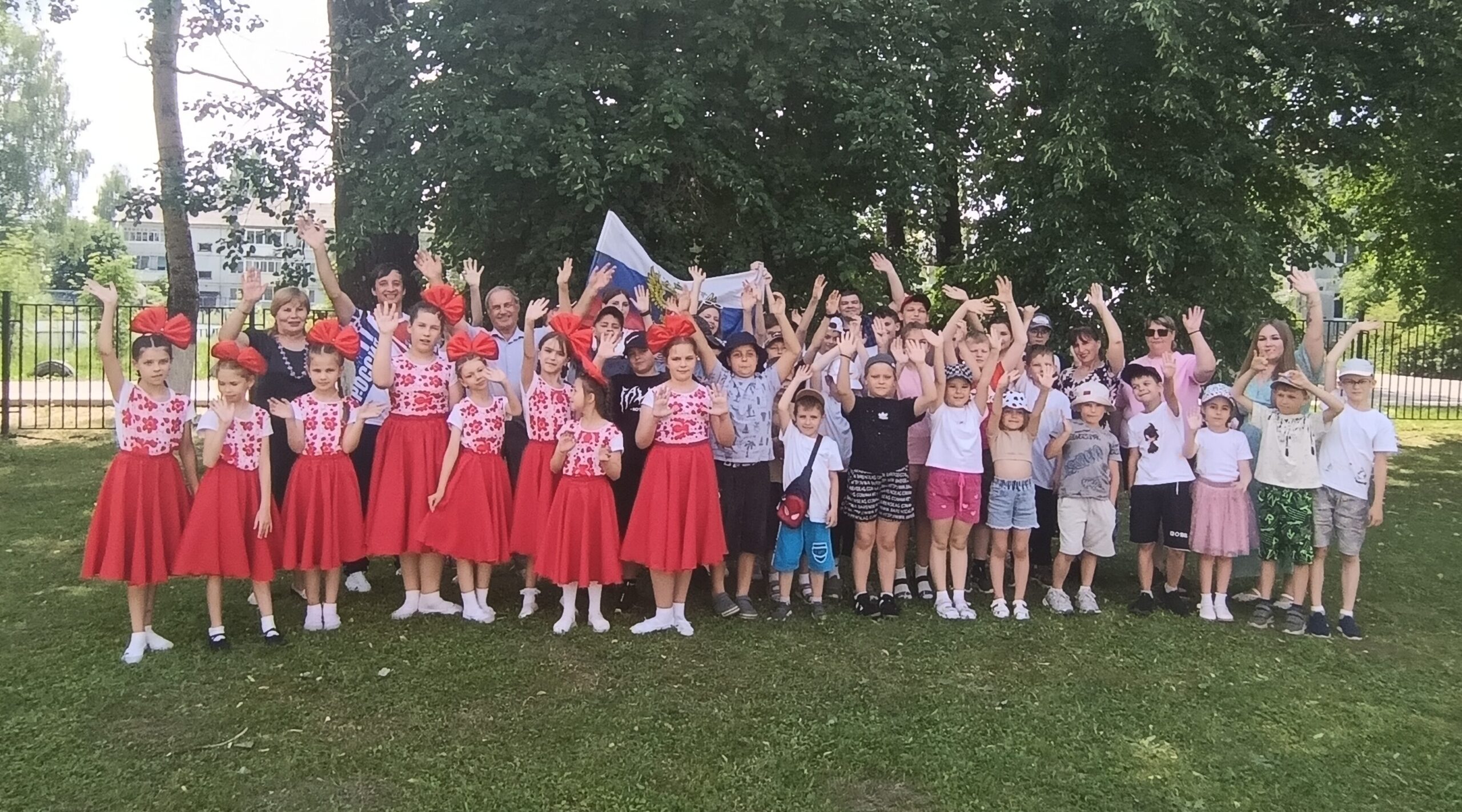 Литературно – музыкальная программа «Россия в сердце навсегда» прошла в Дружбе