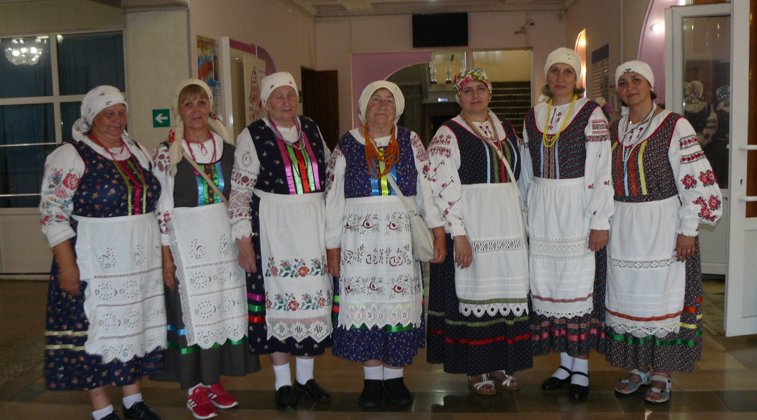 В городе Дятьково кружился «Деснянский хоровод» народного фольклора