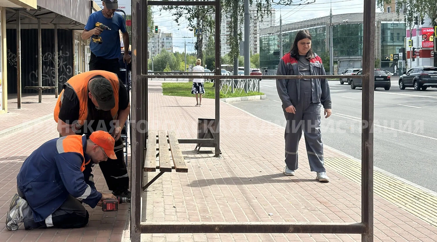 Новые остановочные комплексы устанавливают в Брянске