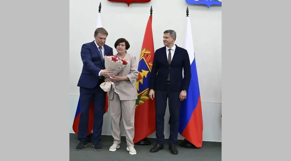 Почетные награды вручены брянским медикам