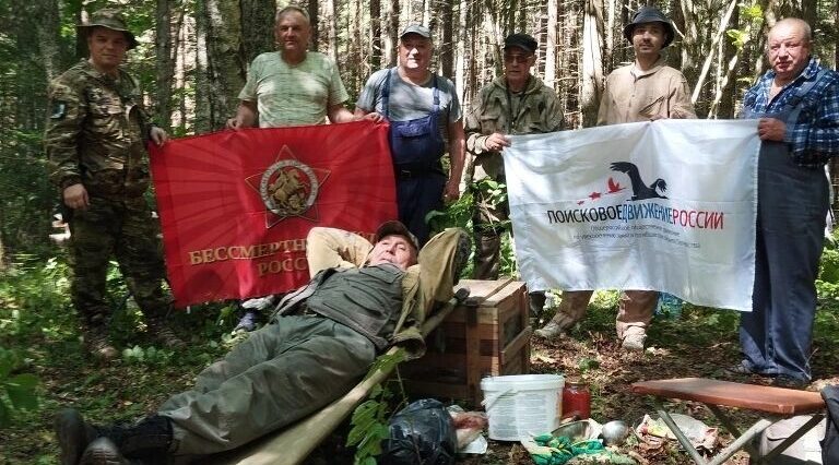 Дятьковский отряд «Честь и Родина» у деревни Ивановичи обнаружил  останки бойца